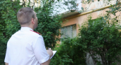 В Кирове двухлетняя малышка скончалась после падения с пятого этажа