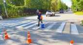 В Кирово-Чепецке наносят новую разметку вблизи школ