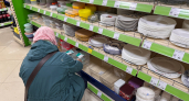 Купила 5 разных тарелок в Fix Price и повесила на стену: получилось интереснее обычной картины