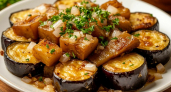 Самый вкусный гарнир из баклажанов: с луком, сметаной и прованскими травами — напоминает жареные белые грибы