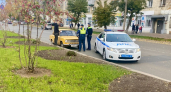 Инспектор ДПС просит показать содержимое телефона: обязан ли водитель выполнять требование — что правильно ответить