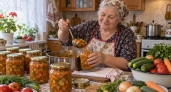 Когда огурцов слишком много, варю эту заготовку "Бабушкину солянку": зимой идёт и в суп, и на стол