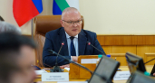 В Кирове губернатор принял отставки зама, главы правительства и первого зампреда