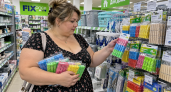 Купила в Fix Price обычные бельевые прищепки — теперь держу их на кухне: 7 применений