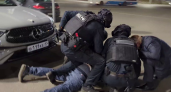 Появилось видео, как задерживают кировского юриста Антона Долгих