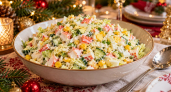Крабовый салат для новогоднего стола: 1 замена в привычном рецепте – и вкус свежий и сочный