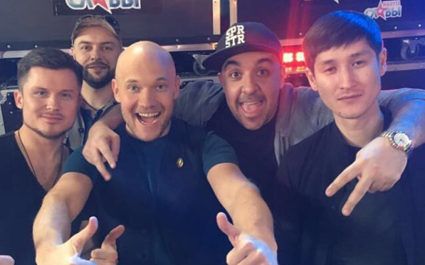 Кировчане и актер из "Реальных пацанов" спели на Первом канале