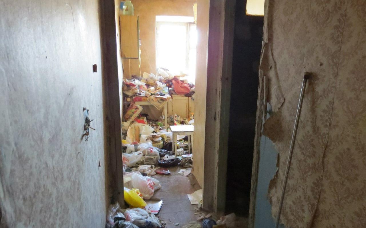 В Чепецке соседи добились выселения хозяйки пугающей квартиры