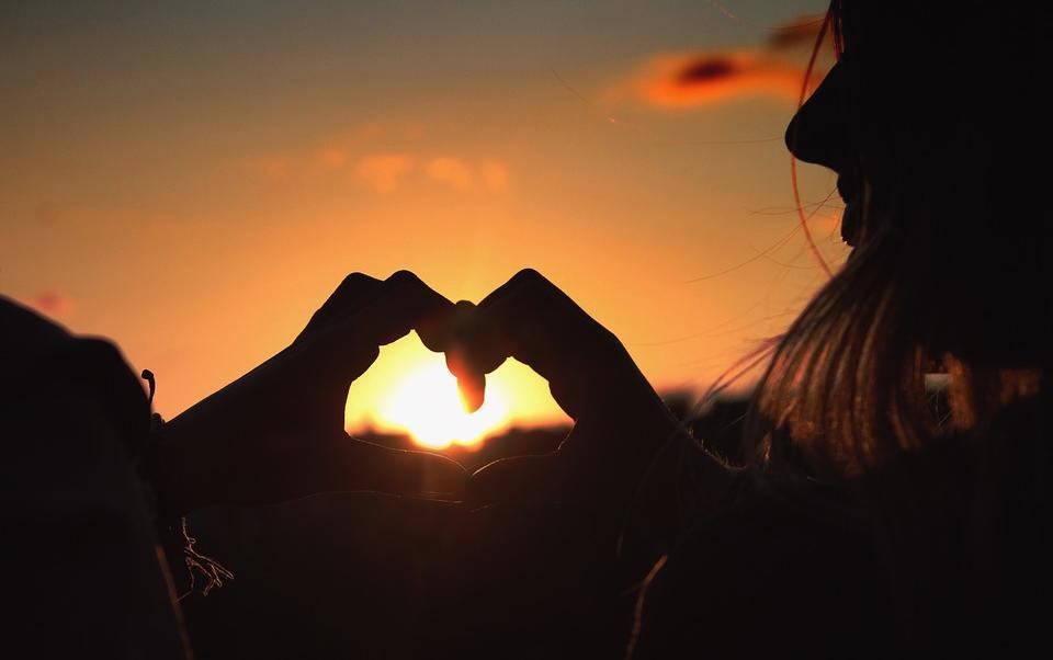 Гороскоп на неделю: у Овнов - любовь, а у Стрельцов - везение