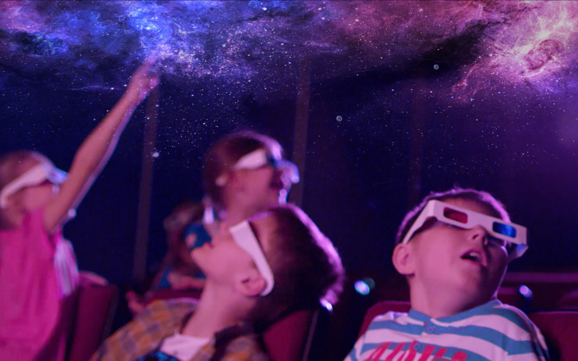 Чепчане первыми увидят мультимедийное космическое шоу