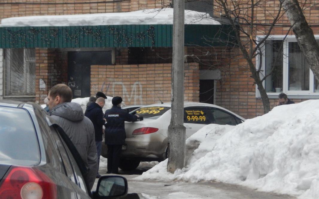 В Кирово-Чепецке разбили автомобиль таксиста