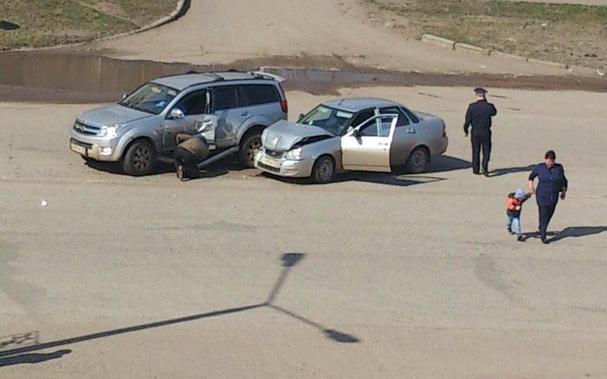 В Чепецке пенсионер на внедорожнике не пропустил полицейскую «Приору»