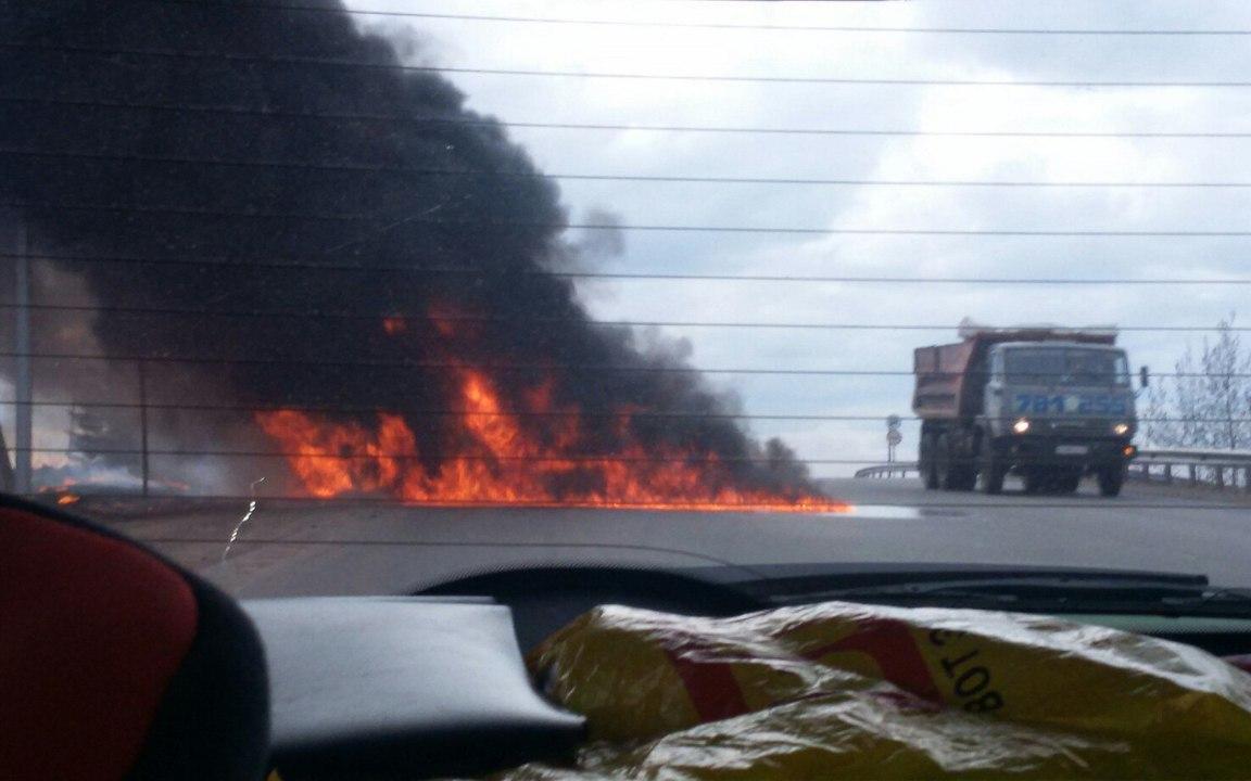 В Чепецком районе на трассе сгорел большегруз