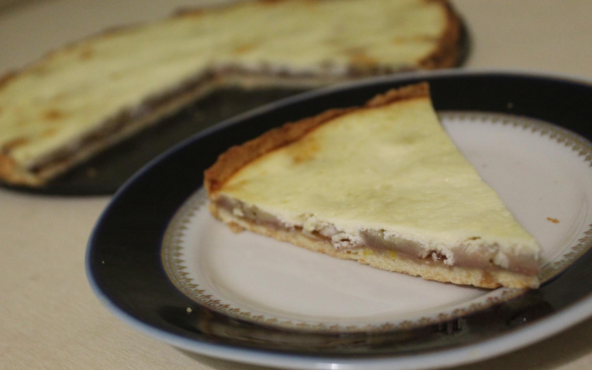 Банановый пирог с лимонным кремом: необычный десерт