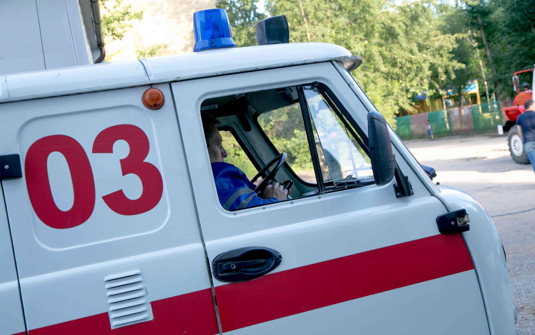 В Кирове подросток, которого ударило током на ЛЭП, скончался в больнице