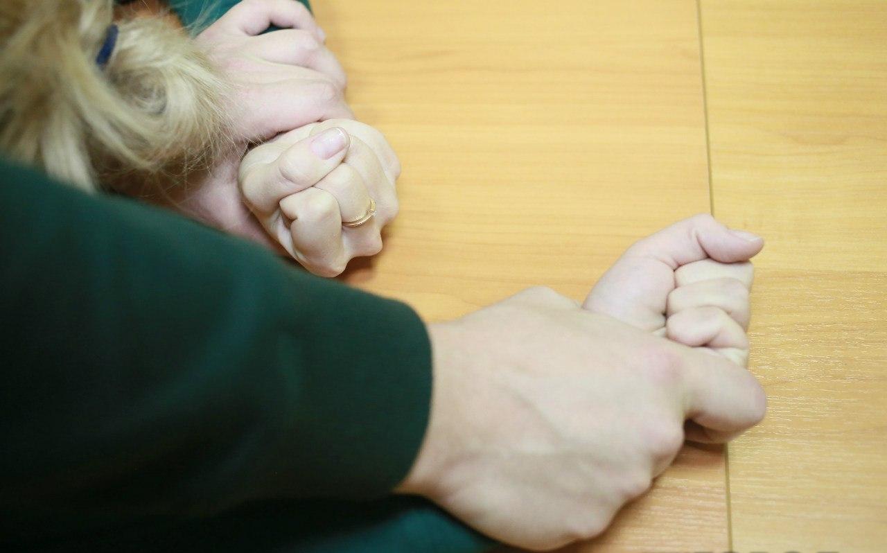 Кировчанин избил и дважды изнасиловал 17-летнюю девушку