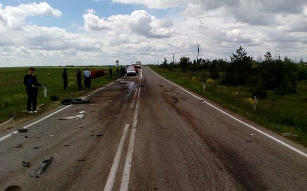 Знакомые погибших в ДТП супругов: "В кармане водителя была предсмертная записка"