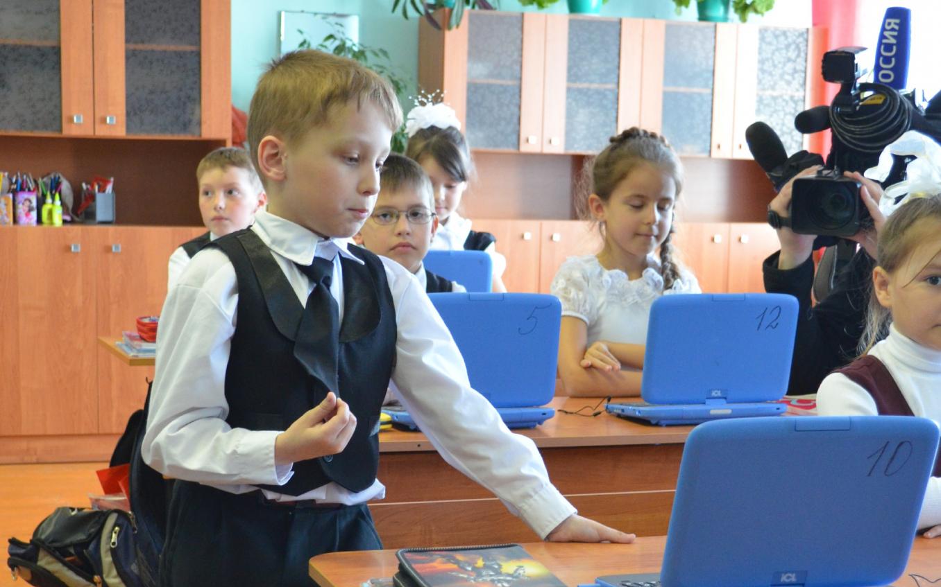 Прием в 1 класс в Чепецке: детей не могут устроить в школы рядом с домом