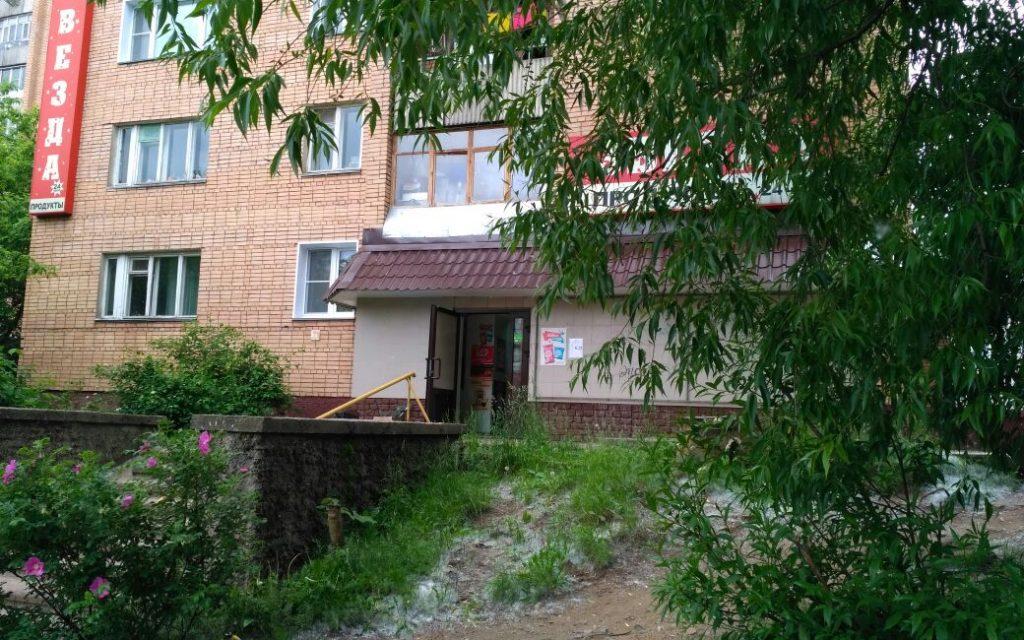 В Чепецке вор украл коньяк из магазина, выпил его на месте и отключился