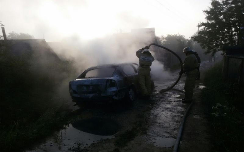 В Кирово-Чепецке во время движения загорелся автомобиль