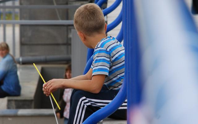 Возле чепецкой администрации нашли  двух потерявшихся детей