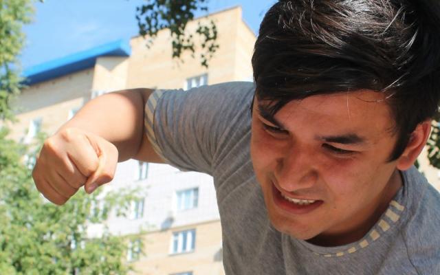 В Чепецке сын неоднократно бил свою мать: мужчину привлекли к ответственности