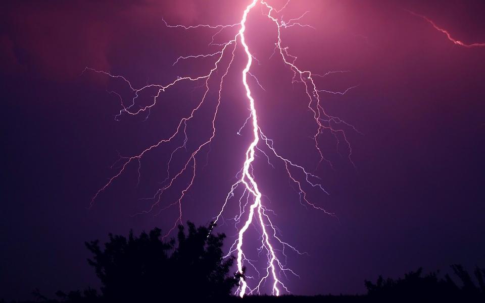 МЧС предупреждает чепчан о грозах и сильном ветре