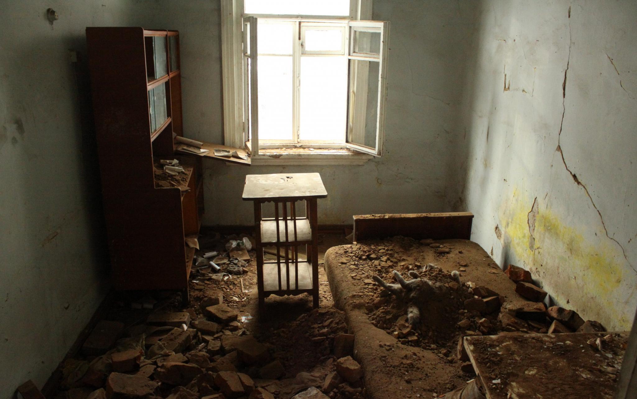 В Кировской области 15-летняя девушка упала с 5 этажа заброшенного дома