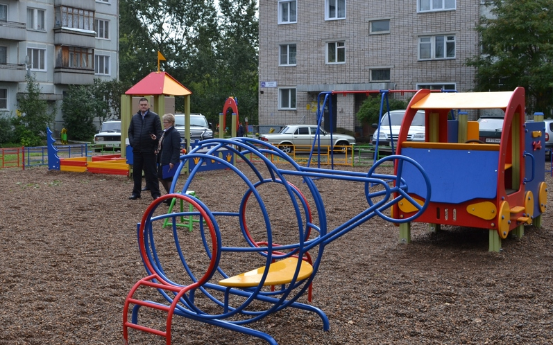 Детская площадка и освещение улиц: что в Чепецке появится до конца сентября