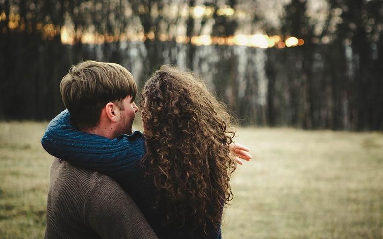 Гороскоп: у Близнецов - романтическое знакомство, а у Раков - рост доходов