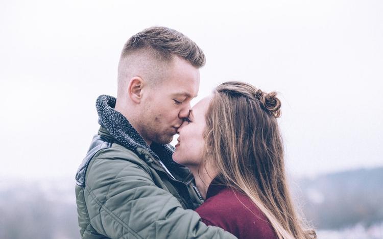 Гороскоп на неделю: у Близнецов - романтика, а у Водолеев - карьерный рост