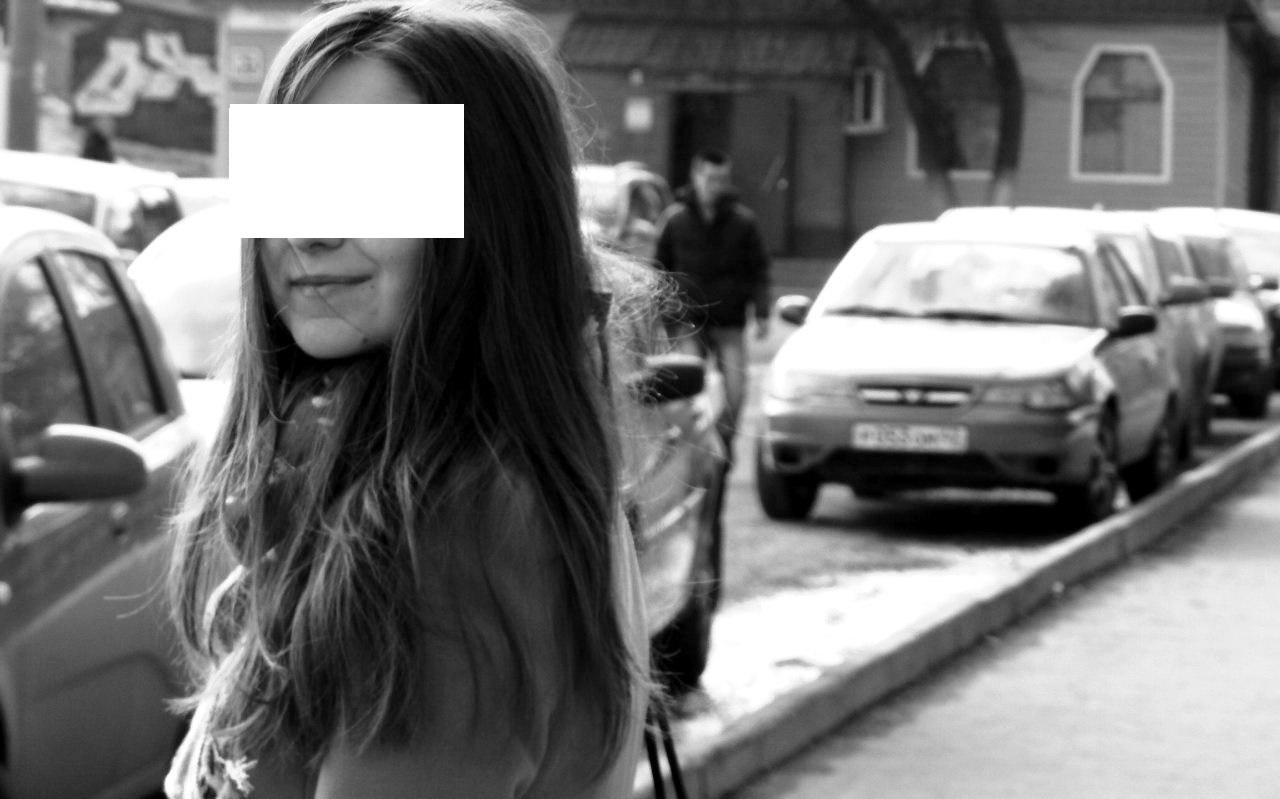 В Кирове в подъезде зарезали девушку: что известно об убийстве и почему в соцсетях началась паника