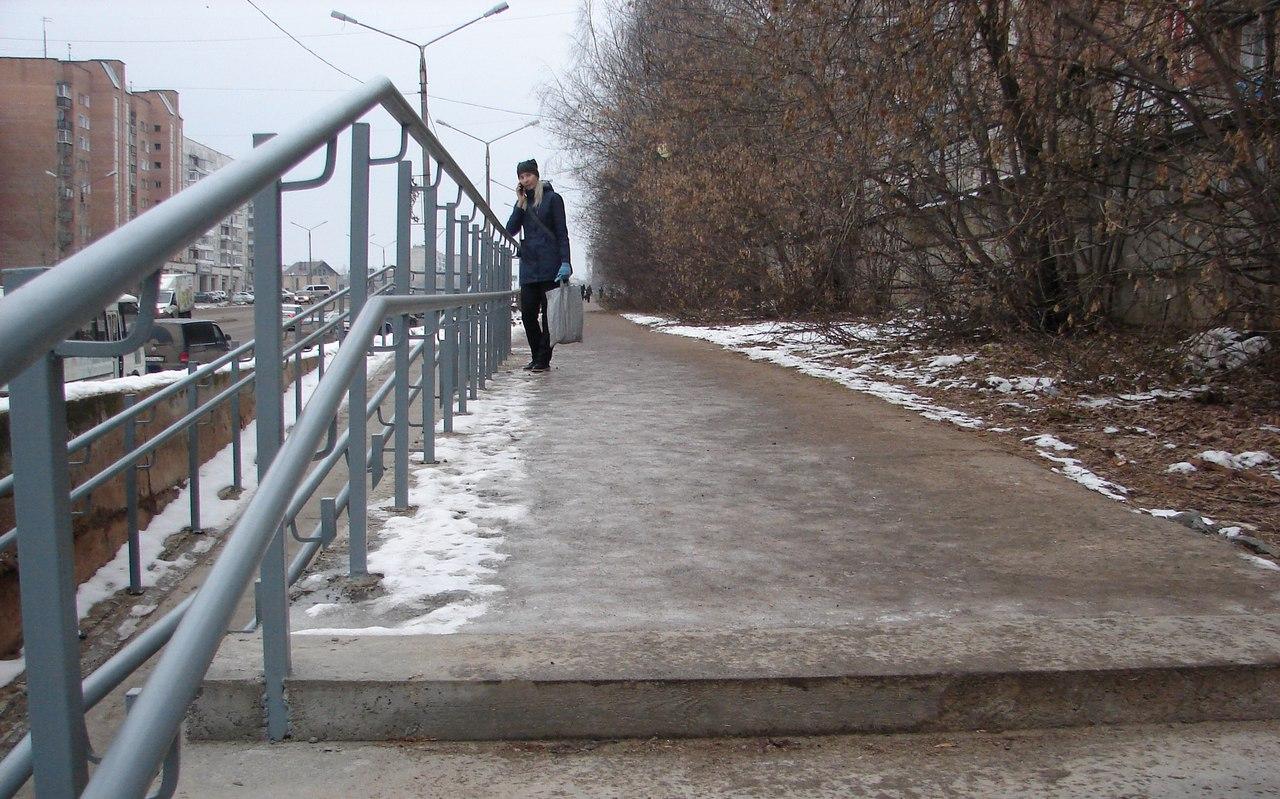 В Чепецке две организации получили выговор за плохую очистку улиц от льда