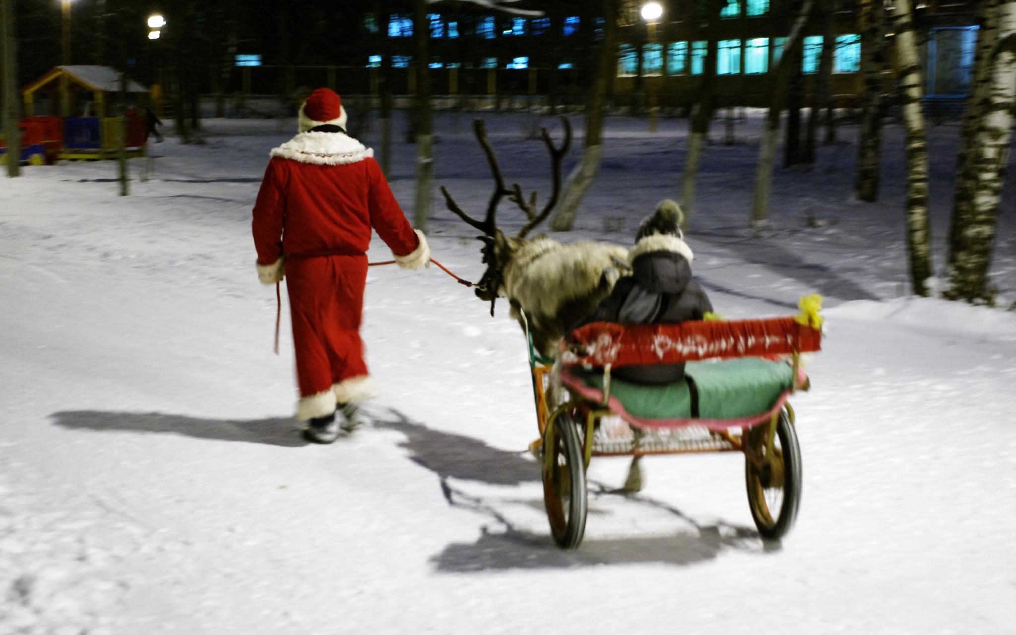 Минтруд напомнил календарь праздничных выходных в Новый год