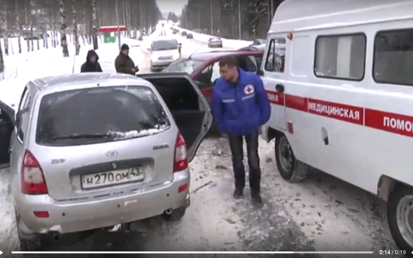 В Чепецке в массовой аварии пострадали люди