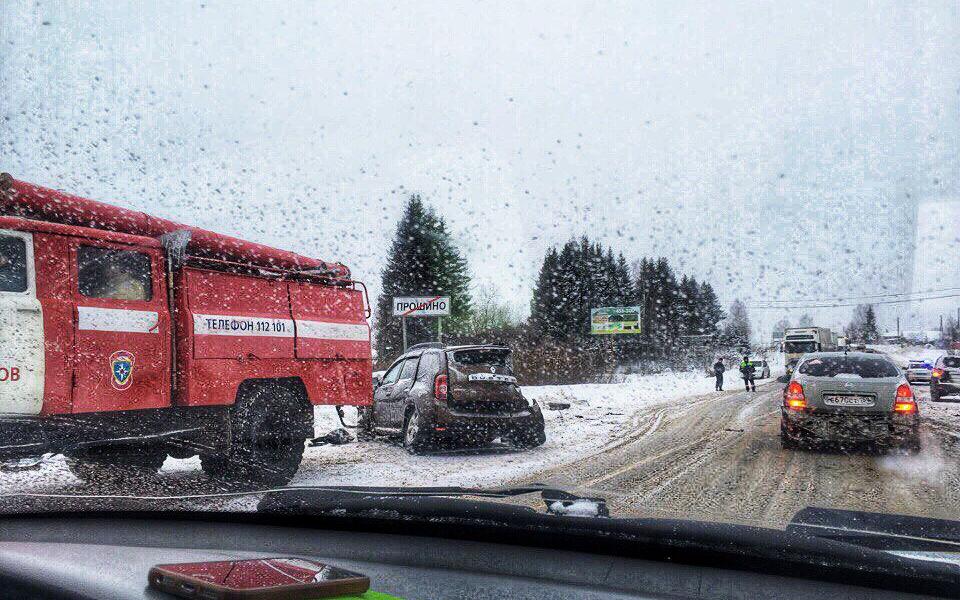Из-за лобового столкновения в Чепецком районе пробка растянулась на 6 километров