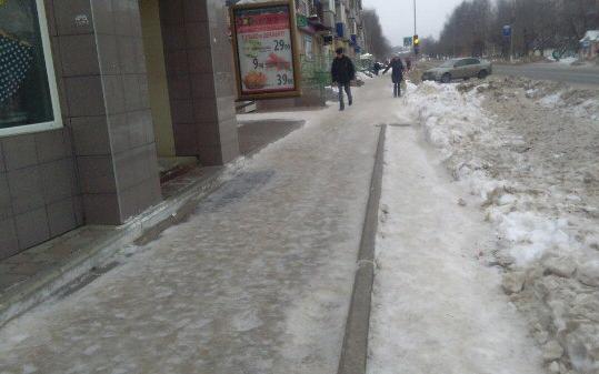 Чепчане пожаловались на гололед в городе