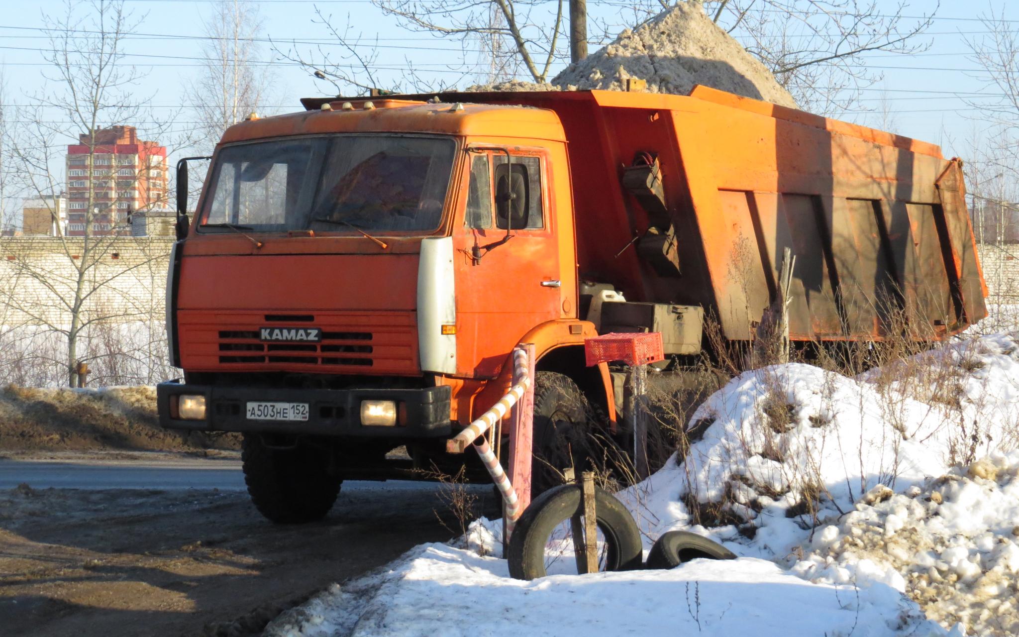 В Чепецке строители-коммунальщики воровали с берега реки песок