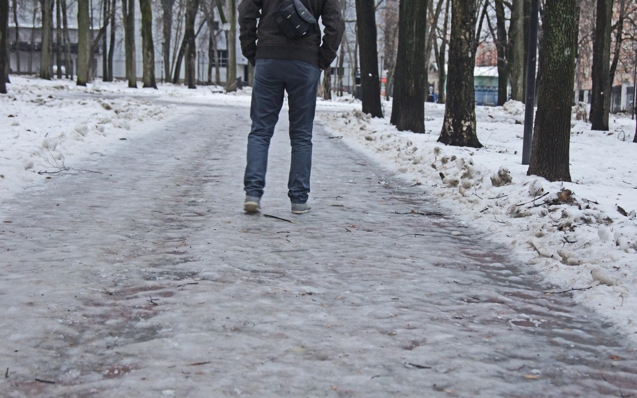 Чепчане могут пожаловаться на гололед на дорогах и тротуарах