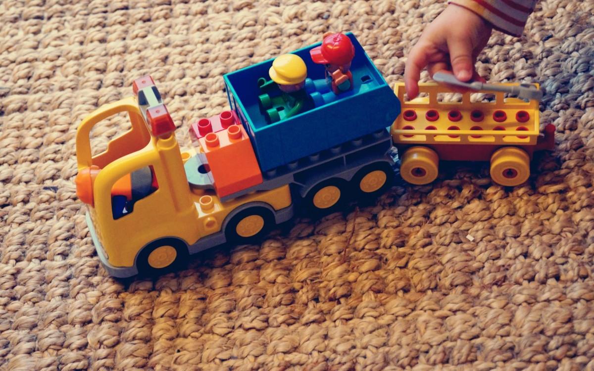 Защитите ребенка от опасных игрушек