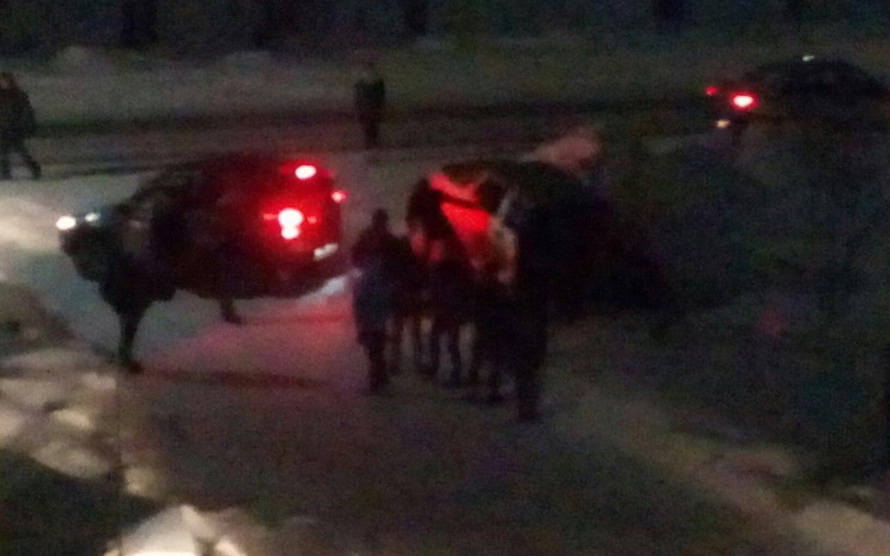 В Чепецке на улице Производственной «десятка» влетела в сугроб