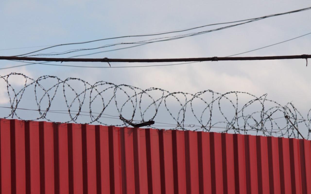 Меньше свиданий и посылок: в каких условиях будет отбывать наказание Никита Белых