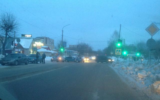 Что обсуждают в Чепецке: ДТП на проспекте Мира и пожар в квартире