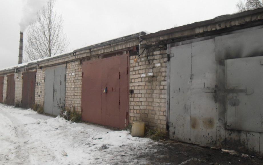 В администрации Чепецка объяснили, зачем сносят временные гаражи