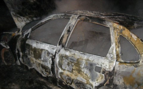 В Кирове сгорела иномарка: в авто обнаружено тело 28-летнего парня