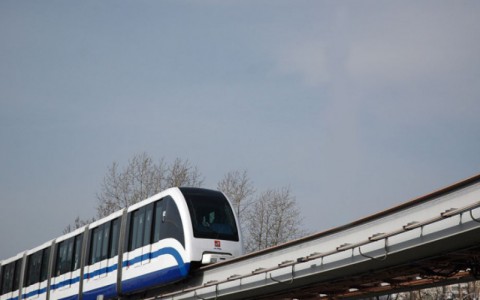 Питерский активист собирает подписи для строительства надземного метро в Кирове