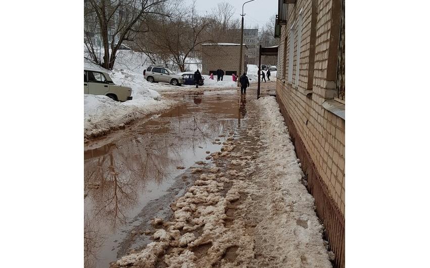 Из-за коммунальной аварии жители Чепецка на сутки остались без воды