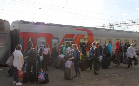 Чепецкие школьники на летних каникулах смогут купить билет на поезд с большой скидкой