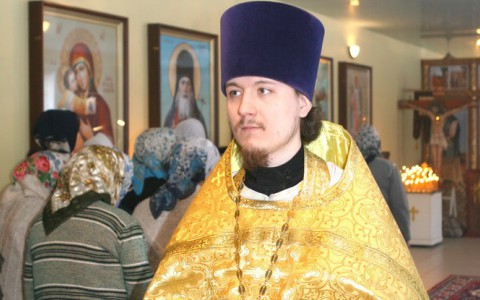 Священник: "Скорлупу от пасхальных яиц выкидывать запрещено"