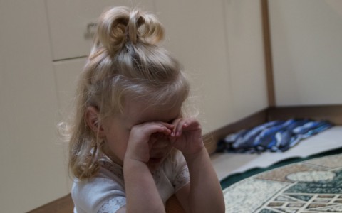 В Кирове глухонемой отец бросил своего ребенка головой об асфальт